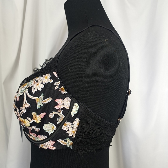 NWOT Victoria's Secret "Dream Angels Floral Embroidry" Black 38DD - Picture 3 of 12